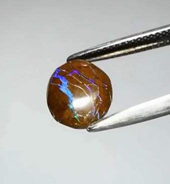 3.32 carat Winton matrix boulder opal, very rare specimen