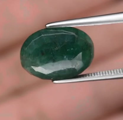 3.68 carat emerald from Zambia, F2 clarity grade, minor oil treatment only
