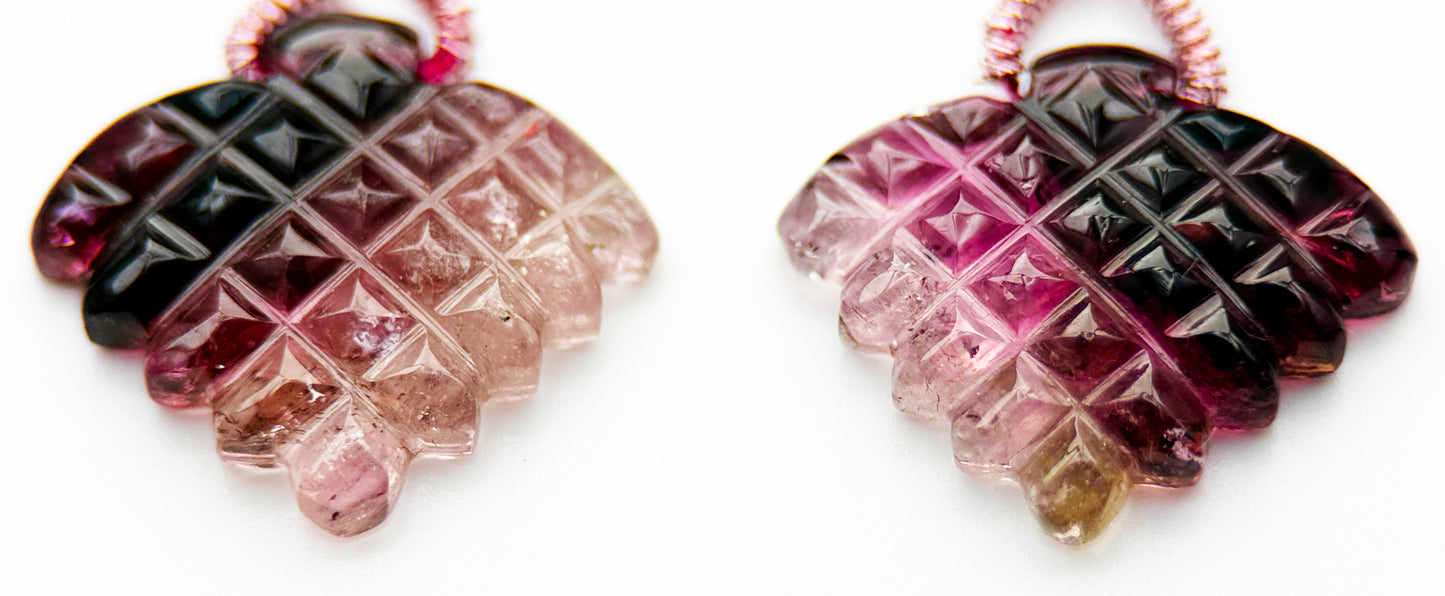 19.10 carat matched pair of hand-carved tourmalines from Arizona, IF clarity