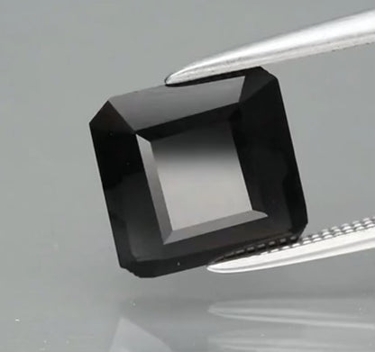 2.51 carat rare purple tourmaline from Mozambique, untreated and GIA certified