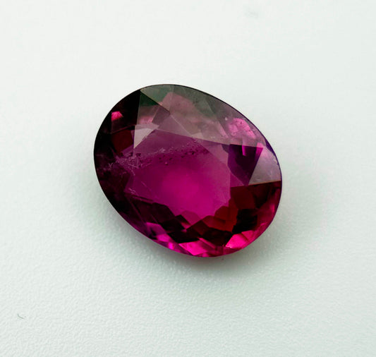 2.36 carat ruby from Mozambique, VVS clarity, standard heated
